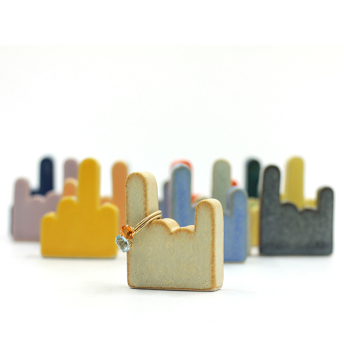 Digit Ringholder - Rock On - Mint